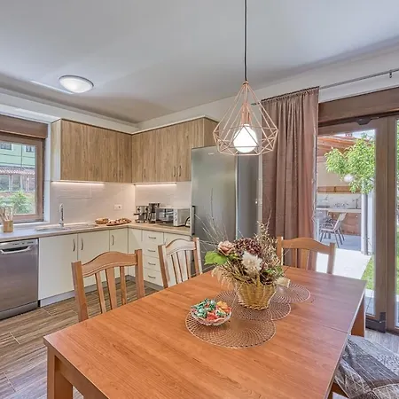 וילה Alba With Private Pool