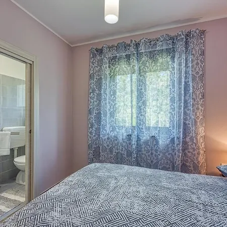 Alba With Private Pool וילה *