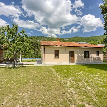 Villa Alba With Private Pool *