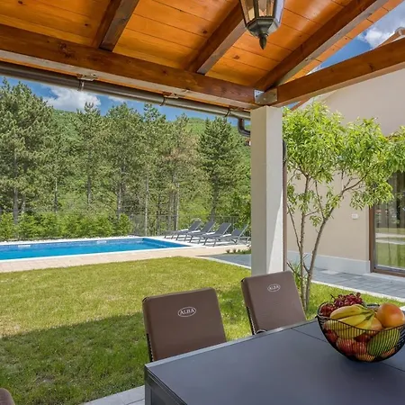 Alba With Private Pool *