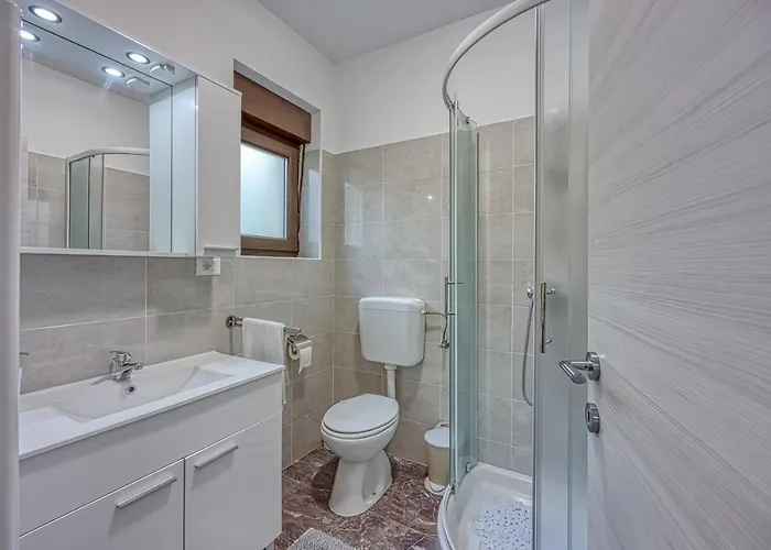 Alba With Private Pool Villa *