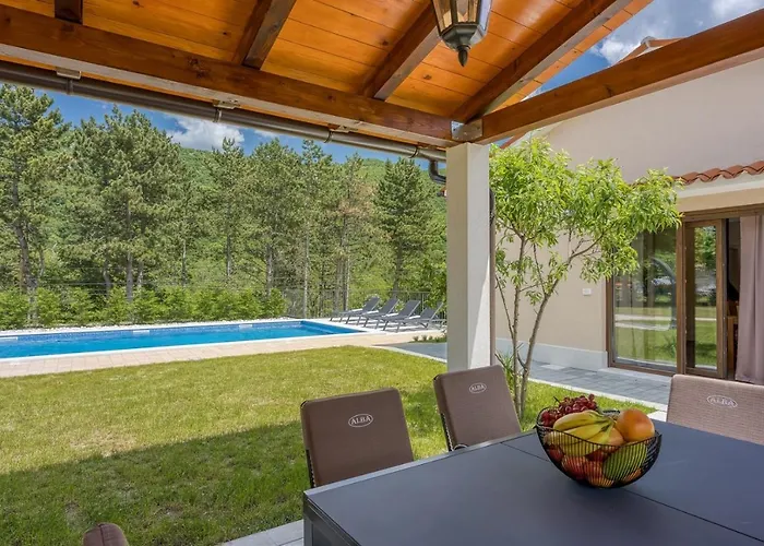 Alba With Private Pool *