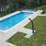 别墅 Alba With Private Pool